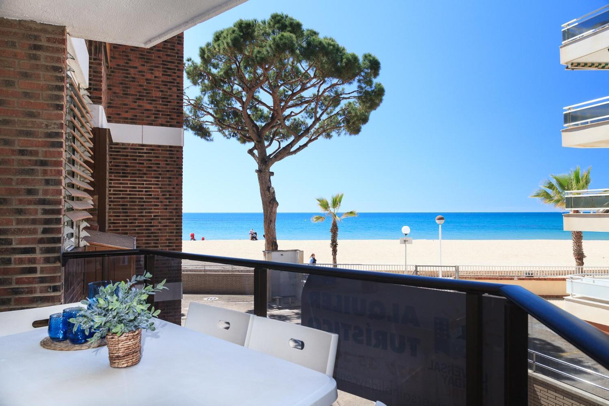 Uhc Mexico I Apartments Cambrils Bagian luar foto