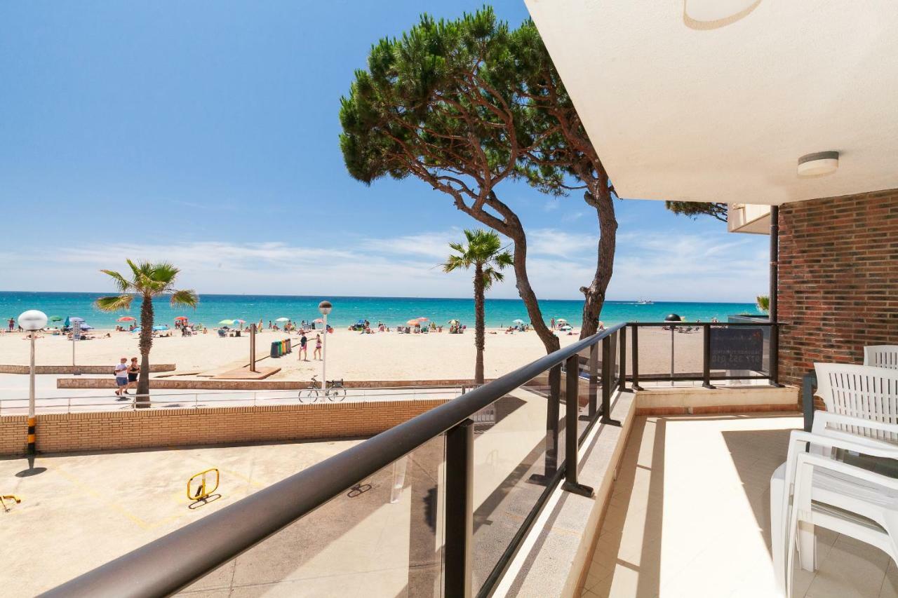 Uhc Mexico I Apartments Cambrils Bagian luar foto